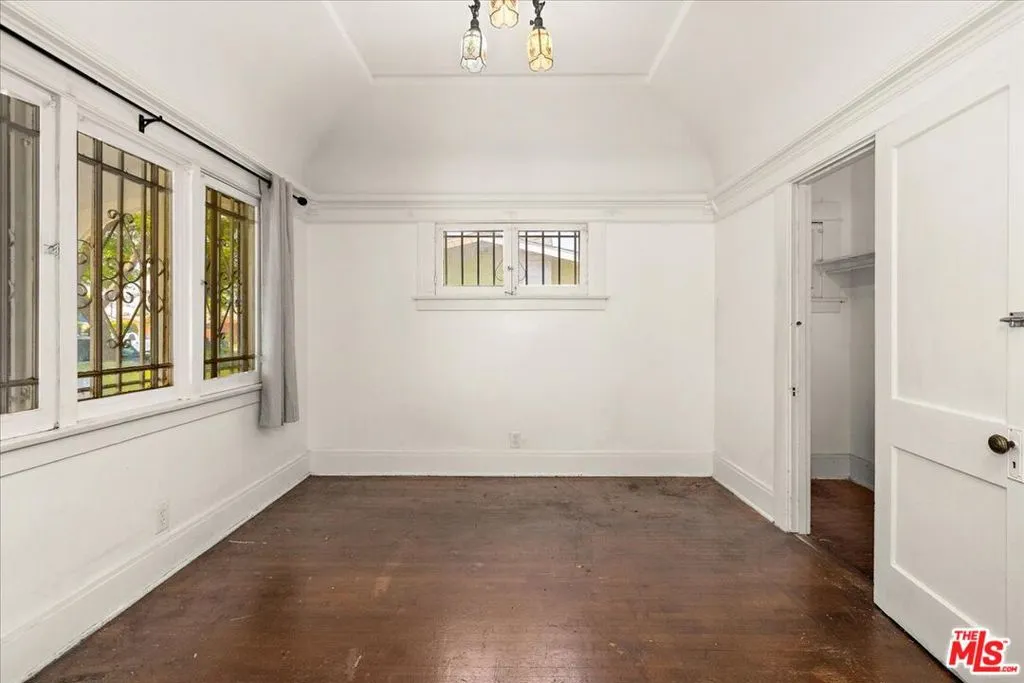 1443 W 48th Street, Los Angeles, California 90062 home-pic-28